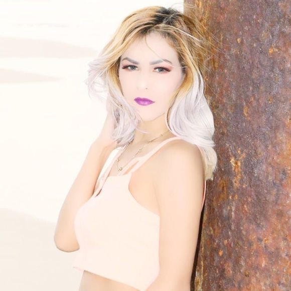 Meet your Posher, Clarissa - Picture 1 of 1